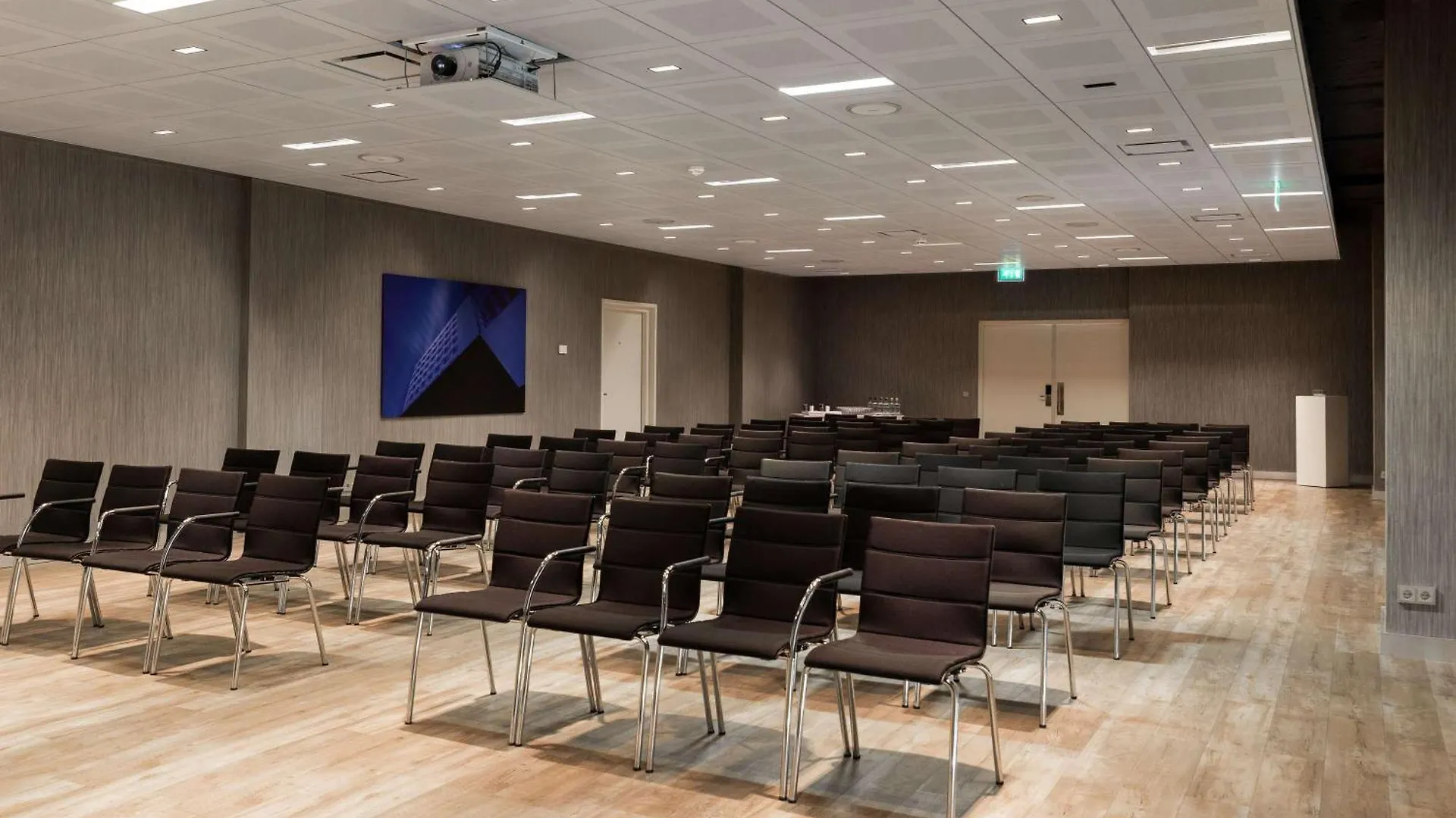 Hotel Pullman Eindhoven Cocagne 4*,  Niederlande